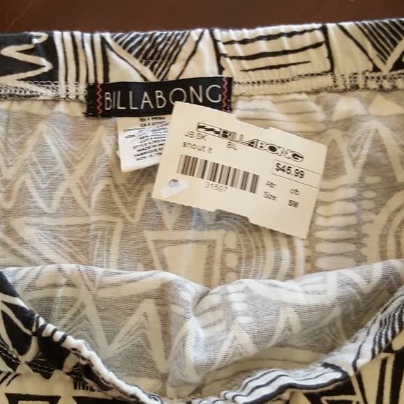 BILLABONG Shout It Black and White Full length skirt. - Picture 5 of 5